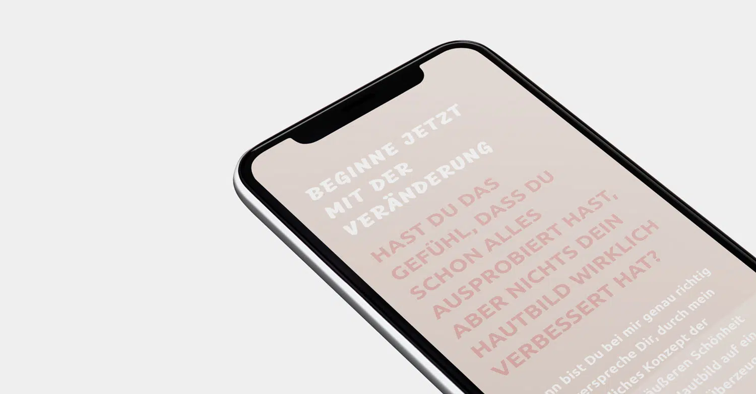 Layout einer mobilen Seite in Sand mit weißer und puderfarbener Schrift