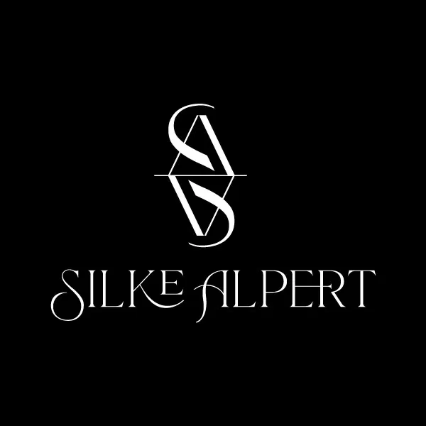 website-logo-schriftzug-gold-7